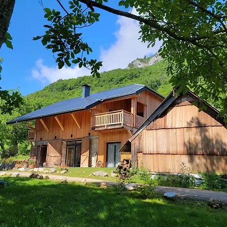 L'Alpage, Vue Lac Brison-Saint-Innocent Exterior photo